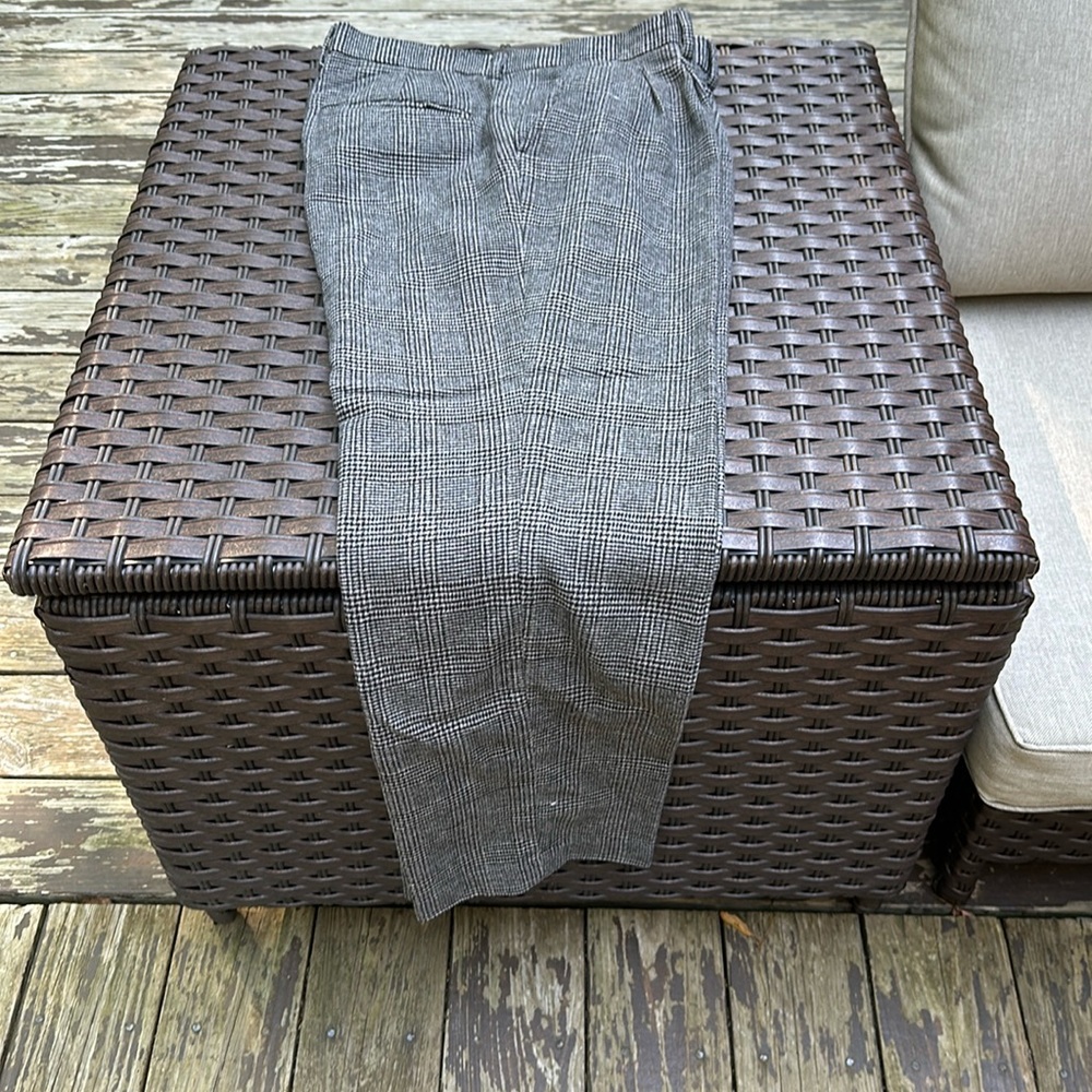 Relaxed fit trousers